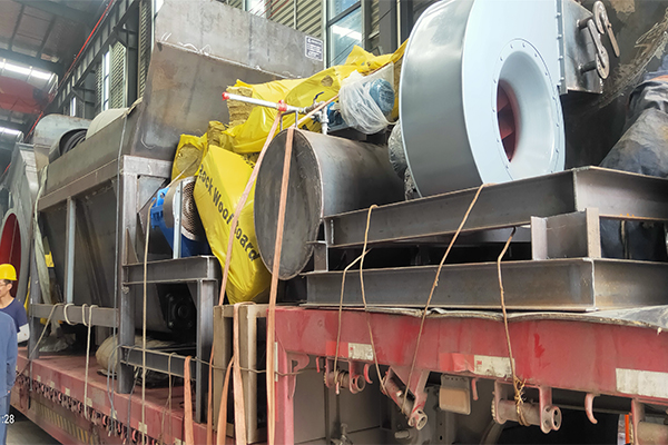 內(nèi)蒙古煤泥烘干機項目裝車發(fā)貨